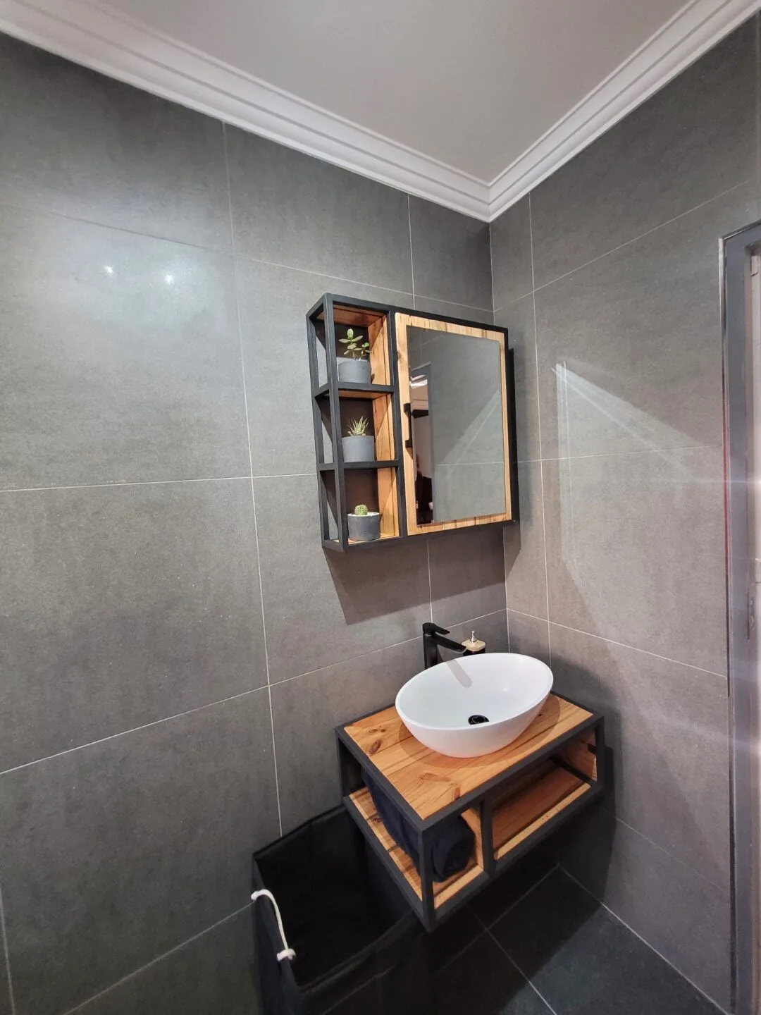 Bathroom Remodel with Custom Vanity Unit